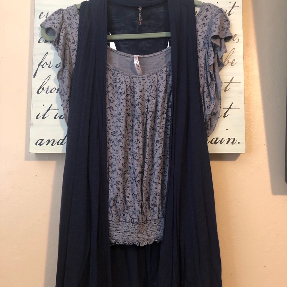 Size M. Love Culture. 2 Piece blouse